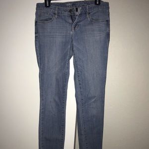 Mossimo low rise skinnyjeans, size 4 short